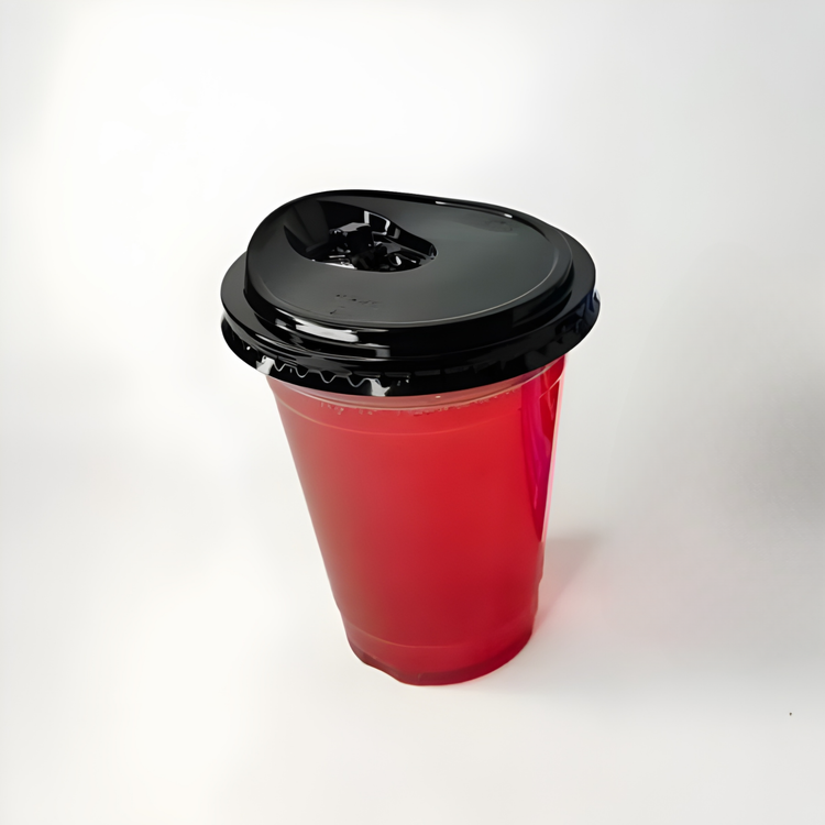 لیوان شیک یکبار مصرف ۴۰۰ سی سی با درب تخت مشکی نی خور (صنایع خوزستان) (کارتن ۱۰۰۰تایی)